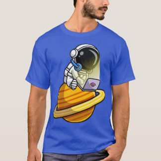 T-shirt Joli Astronaut Jouer Ordinateur Portable Sur Planè