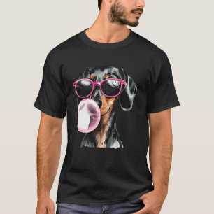 T-shirt Joli chien teckel noir avec des lunettes en forme