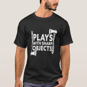 T-shirt Joue Avec Des Objets Sharp Ax Jetant