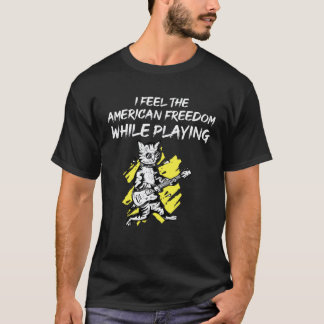 T-shirt Jouer de la guitare avec la liberté américaine