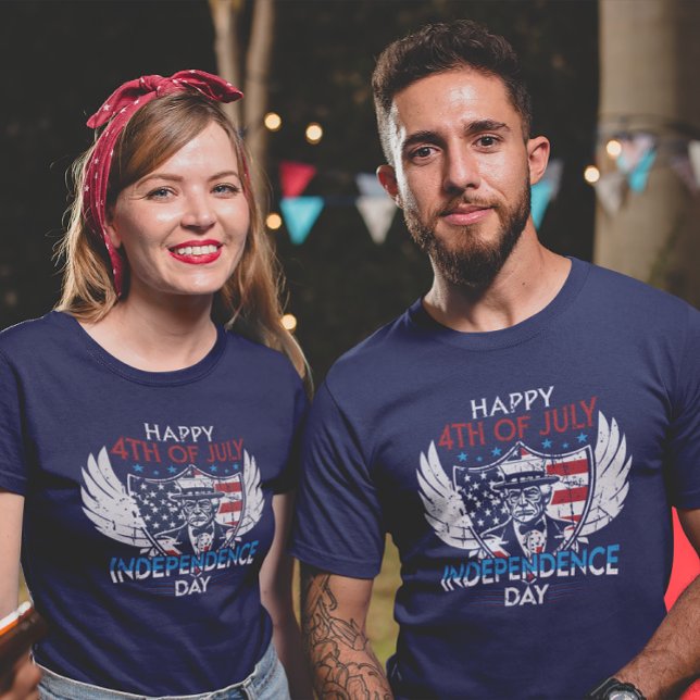 T-shirt Joyeux 4 juillet typographie du jour de l'indépend (Créateur téléchargé)