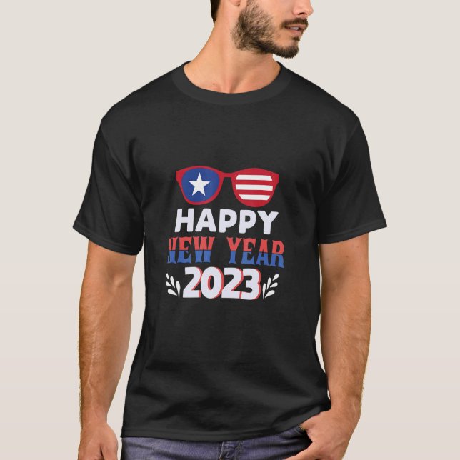 T-shirt Joyeux Nouvel An 2023 lunettes de soleil drapeau a (Devant)