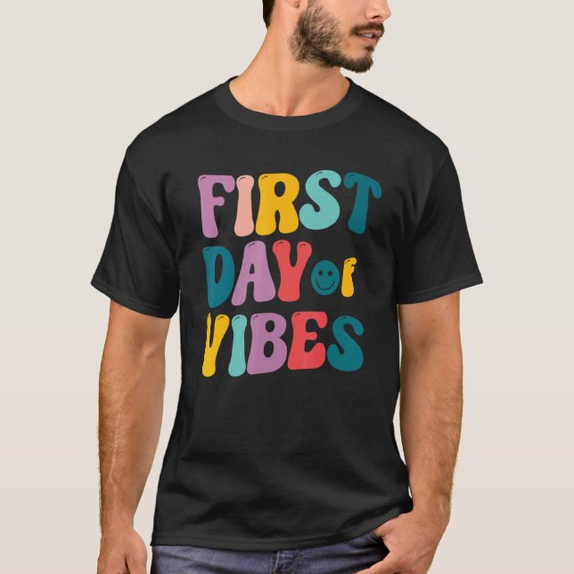 T-shirt Joyeux Premier Jour De Vibes Été Bonjour Vacat Été (Devant)