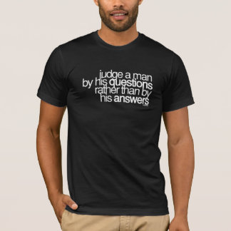 T-shirt Jugez un ~ Voltaire d'homme