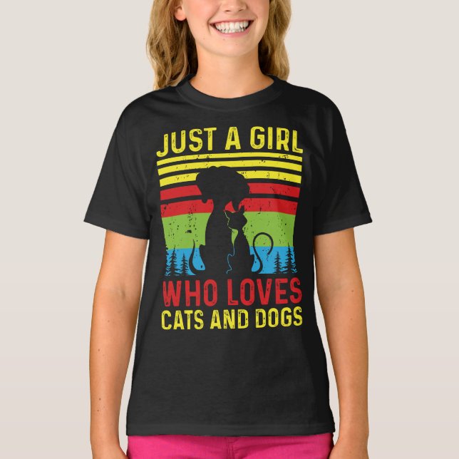 T-shirt Juste Une Fille Qui Aime Les Chats Et Les Chiens (Devant)