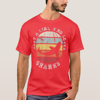 T-shirt Juste une fille qui aime les requins Requin475