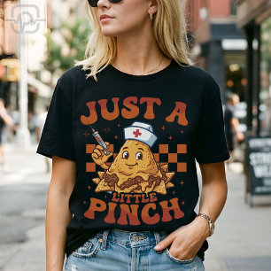 T-shirt Juste une petite pince Nacho Infirmière Cinco de M
