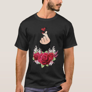 T-shirt K Symbole de la main de dramatique Kpop Heart Coré
