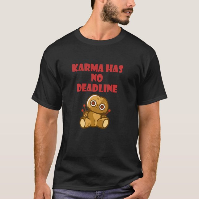 T-shirt Karma n'a pas de délai Voodoo Doll Witchcraft Hall (Devant)
