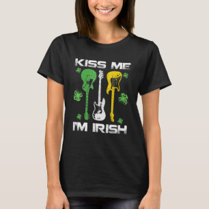T-shirt Kiss Me Je suis Irlandais Avec Guitares Shamrock P