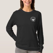 La chemise des femmes avec le logo