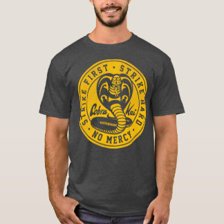 T-shirt La Cobra frappe d'abord