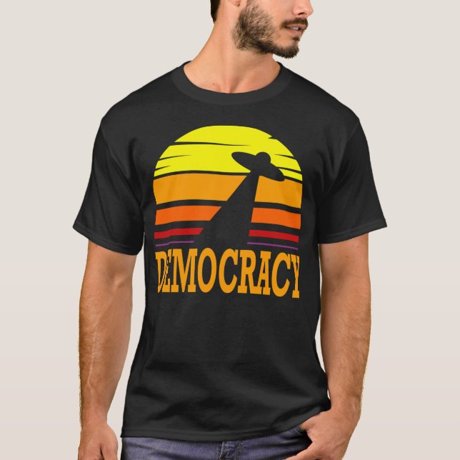 T-shirt La démocratie en marche (Devant)