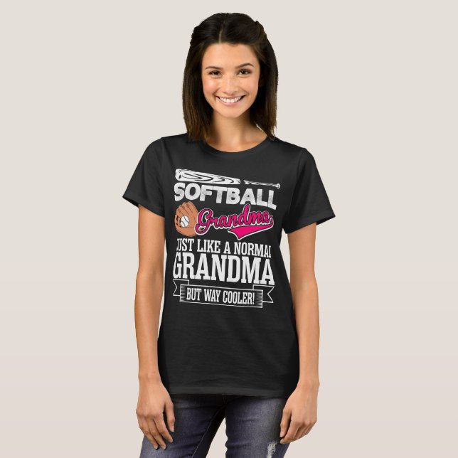 T-shirt La grand-maman du base-ball aiment juste un (Devant entier)