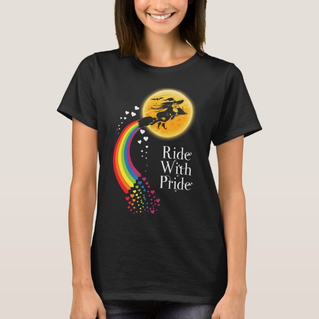 T-shirt La Marche des sorcières d'Halloween avec la fierté (Devant)