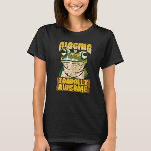 T-shirt La pêche à la grenouille est une chasse totalement