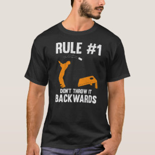 T-shirt La règle de l'équipe de Cornhole ne la jette pas à
