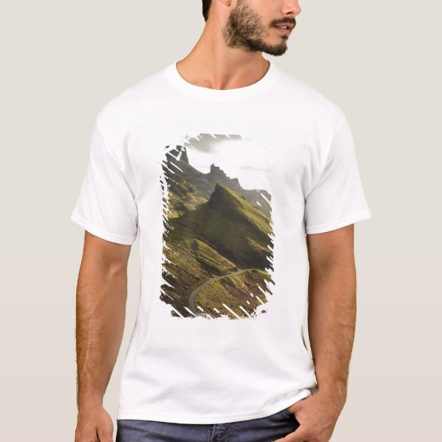 T-shirt La route qui monte sur le Quiraing, île de Skye, (Devant)