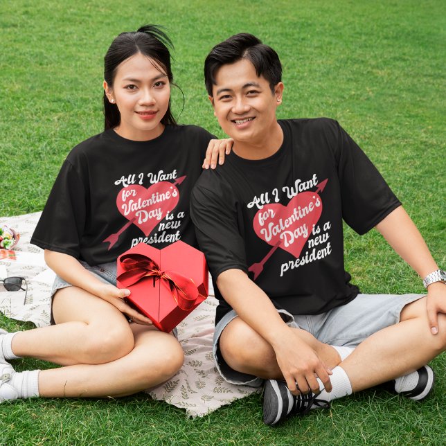 T-shirt La Saint-Valentin politique drôle anti-Trump (Créateur téléchargé)