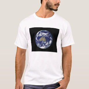 T-shirt La terre entièrement allumée a porté sur