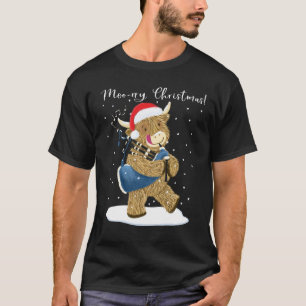 T-shirt La vache écossaise Highland Joue des pipes de Noël