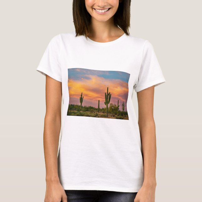 T-shirt La vie de désert de Saguaro (Devant)