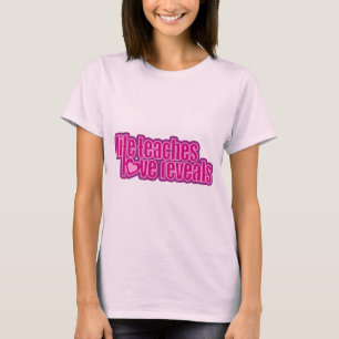 T-shirt La vie enseigne l'amour révèle le slogan rose / vi