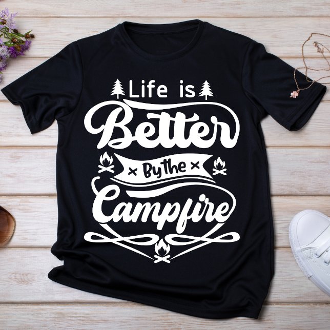 T-shirt La vie est meilleure au feu de camp (Créateur téléchargé)