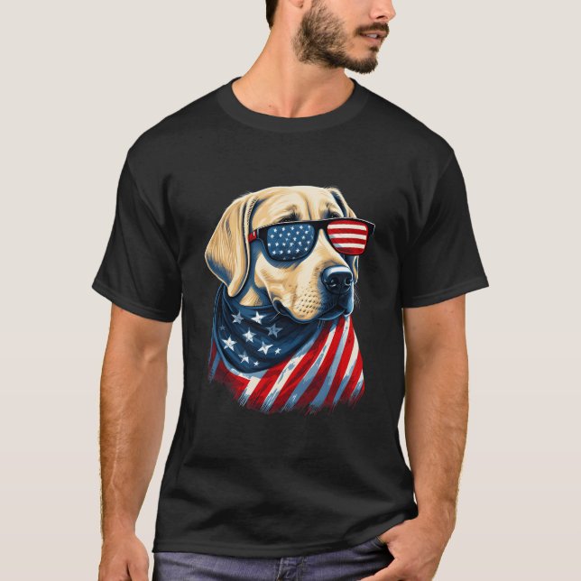 T-shirt Labrador Jaune avec drapeau américain Patriotique  (Devant)