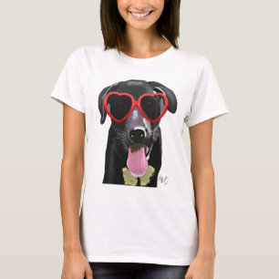 T-shirt Labrador noir avec des lunettes de soleil de coeur