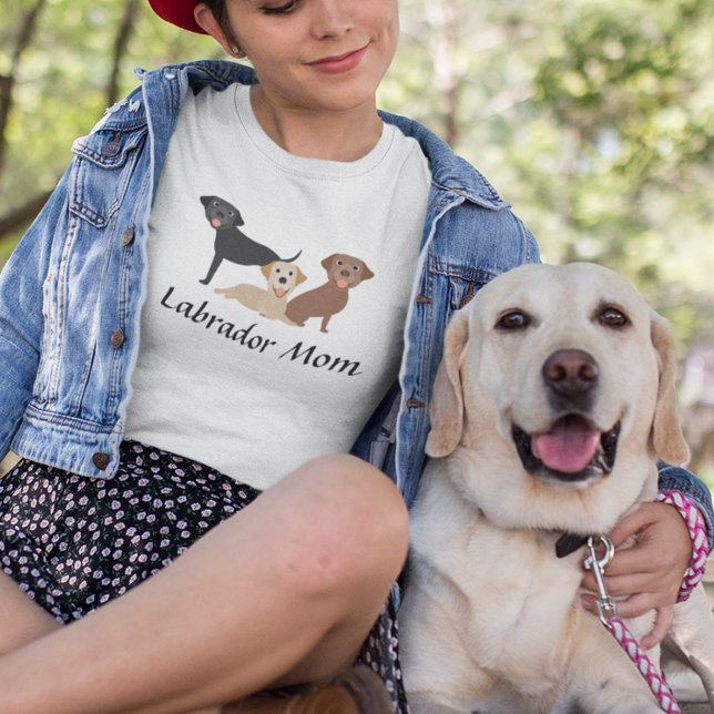 T-shirt Labrador Retriever Mom Chocolate Black Yellow (Créateur téléchargé)