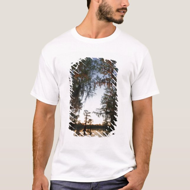 T-shirt Lac Caddo au lever du soleil (Devant)