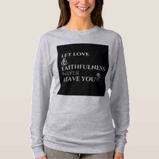 T-shirt laissez douille des femmes d'amour la longue