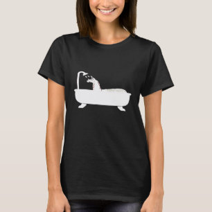 T-shirt lama sans drame prenant un bain