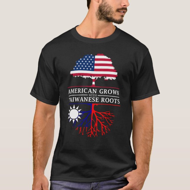 T-shirt L'Américain développé avec le Taiwanais enracine   (Devant)