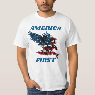 T-shirt L'Amérique d'abord avec des lettres bleues et un a