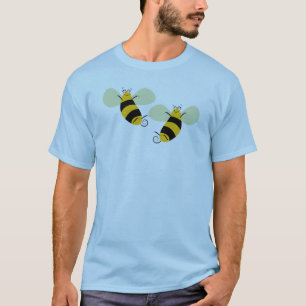 T-shirt L'amour branche la pièce en t sur table d'écoute !
