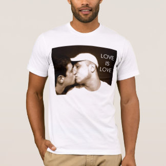 T-shirt L'amour est chemise d'amour