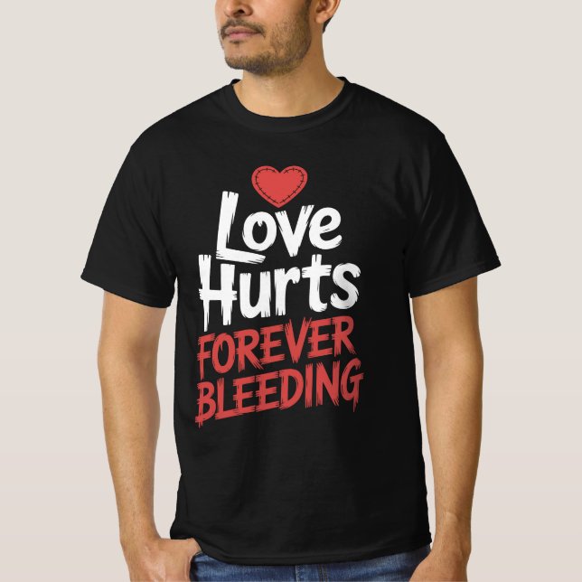 T-shirt L'amour fait mal à l'horreur gothique Halloween Te (Devant)