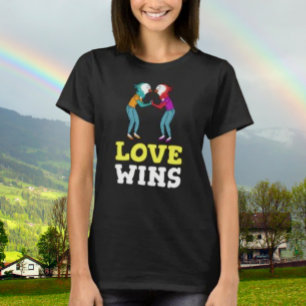 T-shirt L'amour gagne des oiseaux
