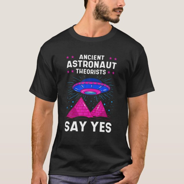 T-shirt L'astronaute égyptien dit oui Alien (Devant)