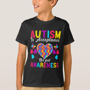 T-shirt L'autisme est l'acceptation Pas seulement la sensi