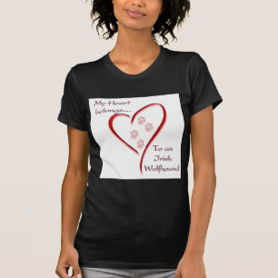 T-shirt Le coeur irlandais Wolfhound appartient