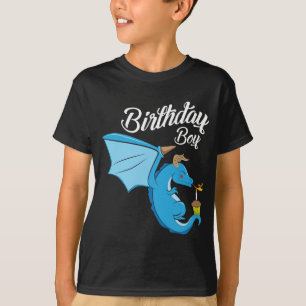 T-shirt Le feu de bougie de petit gâteau de cadeau de