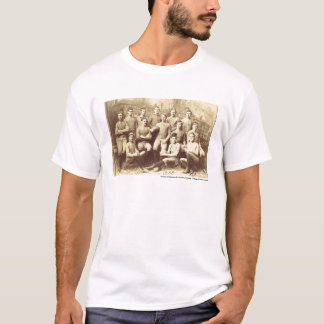 T-shirt Le football 1888 d'UMass