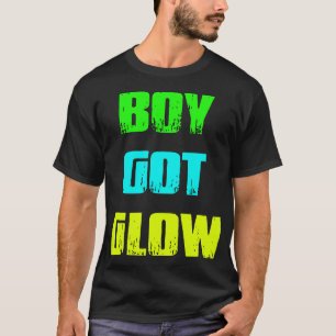T-shirt Le garçon a obtenu à chemise de partie de lueur