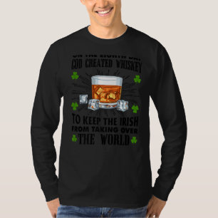 T-shirt Le Huitième Jour Dieu a créé Whiskey St Patrick's