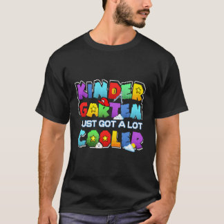 T-shirt Le Jardin D'Enfants Vient D'Avoir Beaucoup De Glac