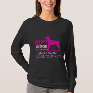 T-shirt Le juge Doberman Doberman Pinscher