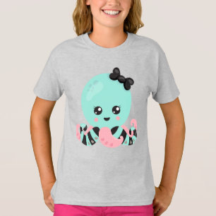 T-shirt Le modèle mesure 1,34 m et porte une taille M